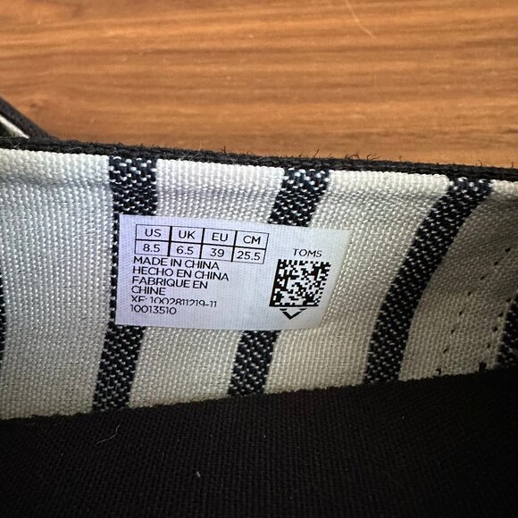 TOMS • Women’s Alpargata Heritage Canvas Shoes • Black on Black • 8.5 - Picture 15 of 15
